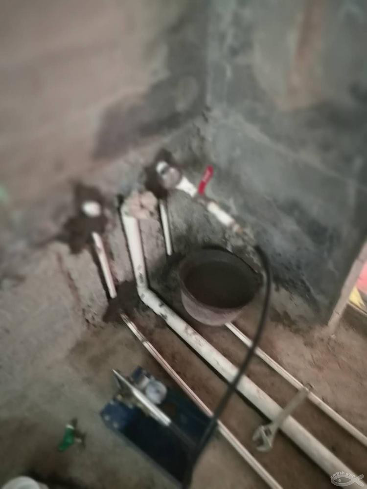 水管打壓測試，順利通過考核！
