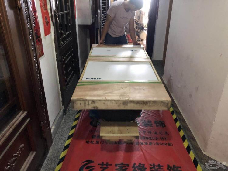 一家四口期盼已久的浴缸入場啦！歡迎你丫！